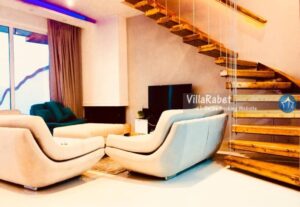 اجاره ویلا استخردار با ساحل اختصاصی در محموداباد