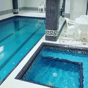 اجاره ویلا استخردار سه خوابه نزدیک به مرکز شهر