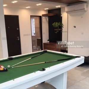 اجاره ویلا دوخوابه ساحلی استخردار چالوس