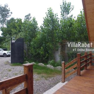 اجاره ویلا دوخوابه چوبی در چالوس فرج اباد ساحلی ( طرح کلبه چوبی )