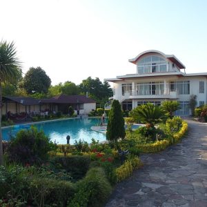 اجاره ویلای استخردار لوکس در نزدیکی نمک آبرود