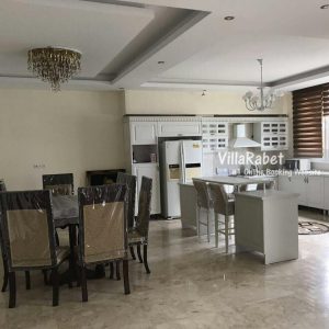 اجاره ویلای ساحلی و استخردار لوکس با بیلیارد و فوتبال دستی