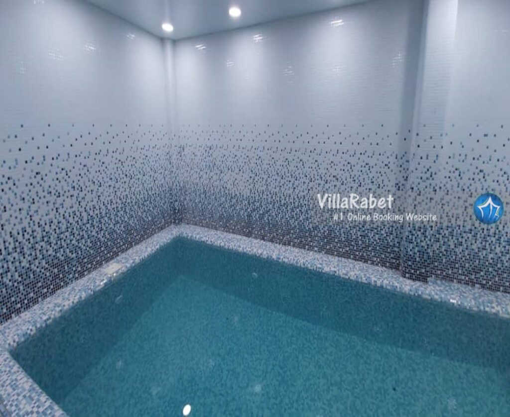 اجاره ویلای مدرن استخردار متل قو