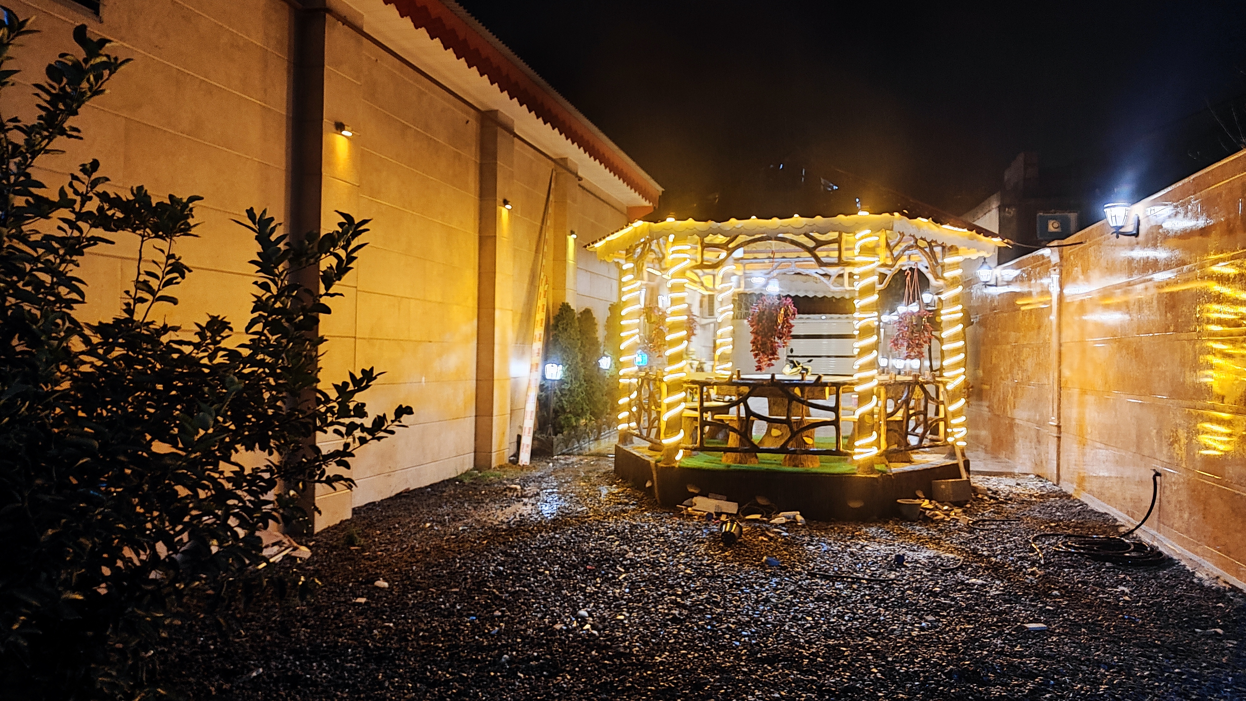 اجاره ویلای استخردار و جکوزی لوکس در بندرانزلی