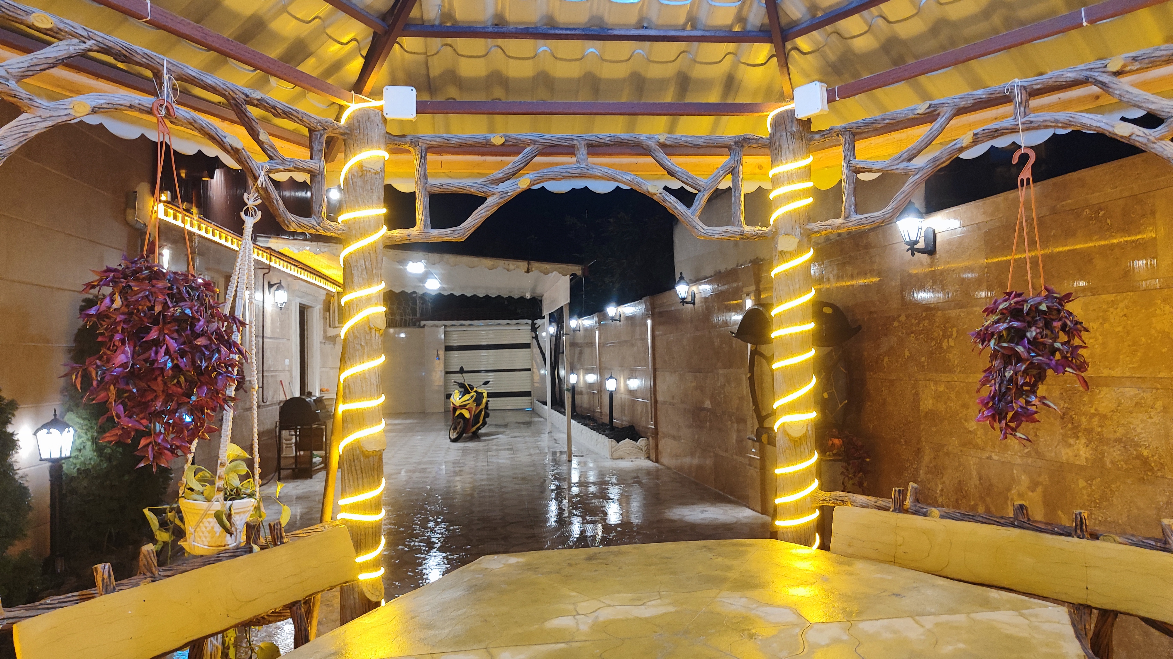 اجاره ویلای استخردار و جکوزی لوکس در بندرانزلی