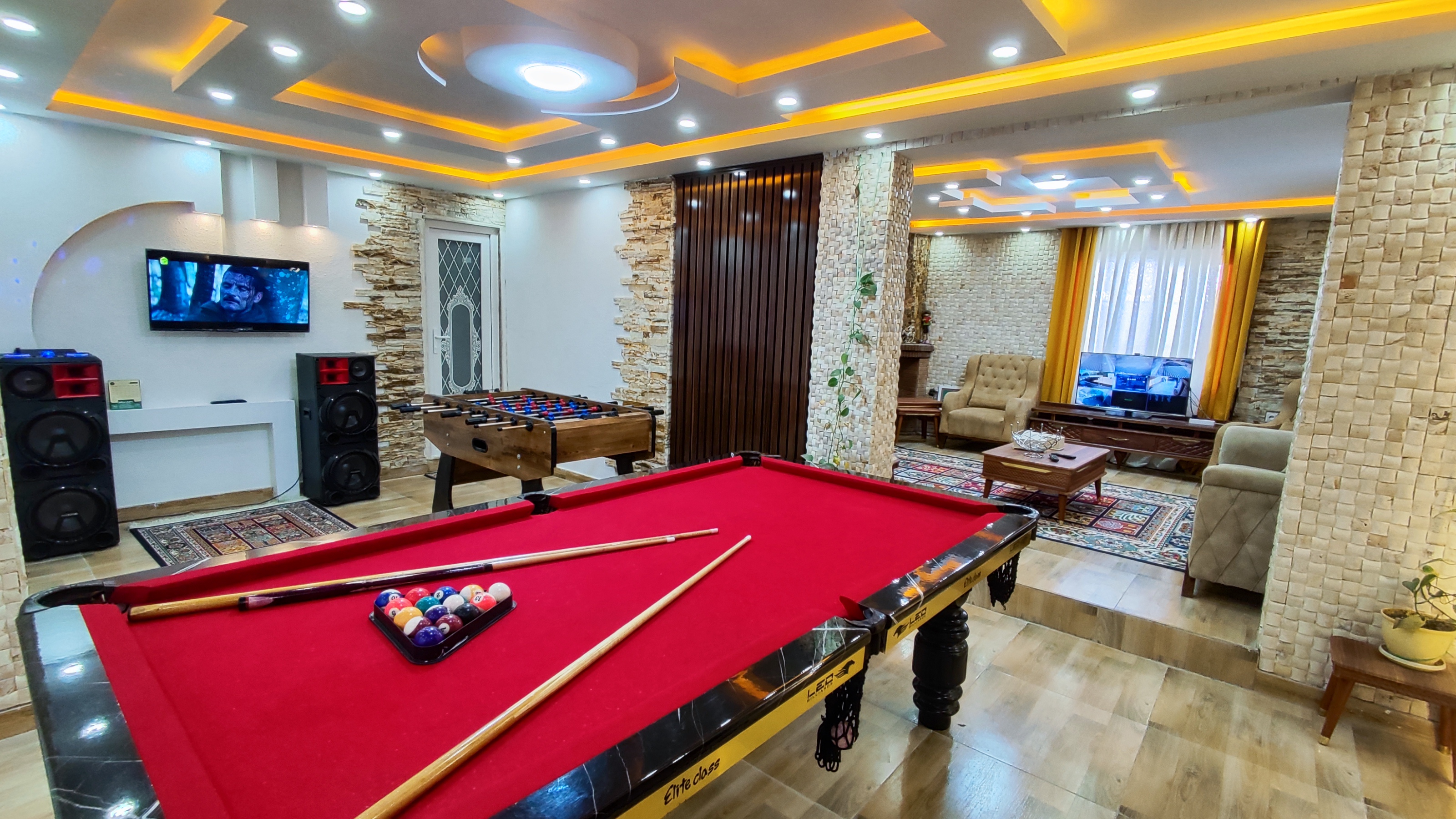 اجاره ویلای استخردار و جکوزی لوکس در بندرانزلی