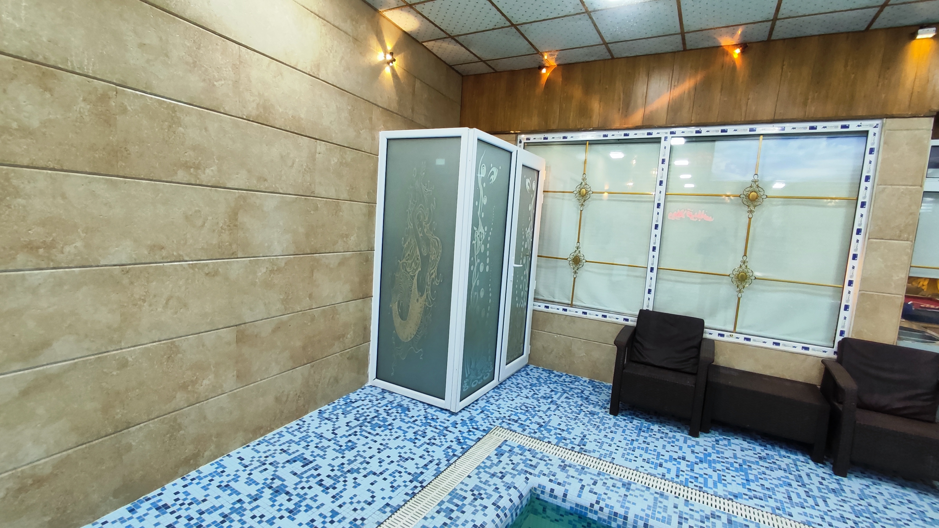 اجاره ویلای استخردار و جکوزی لوکس در بندرانزلی